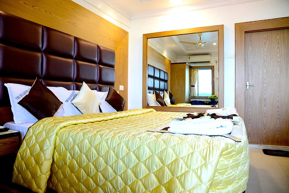 King-Size Bed