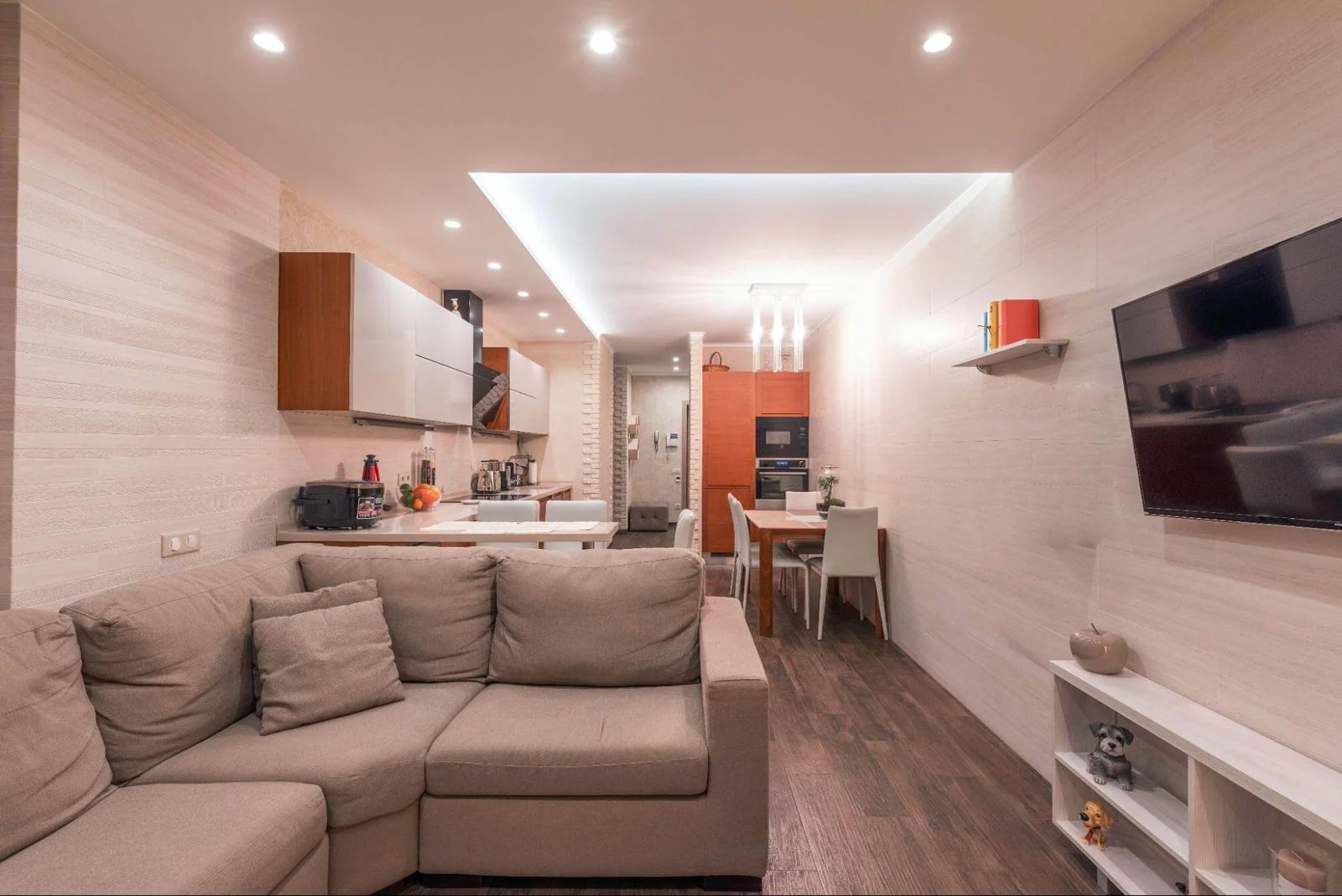 Studio Apartment